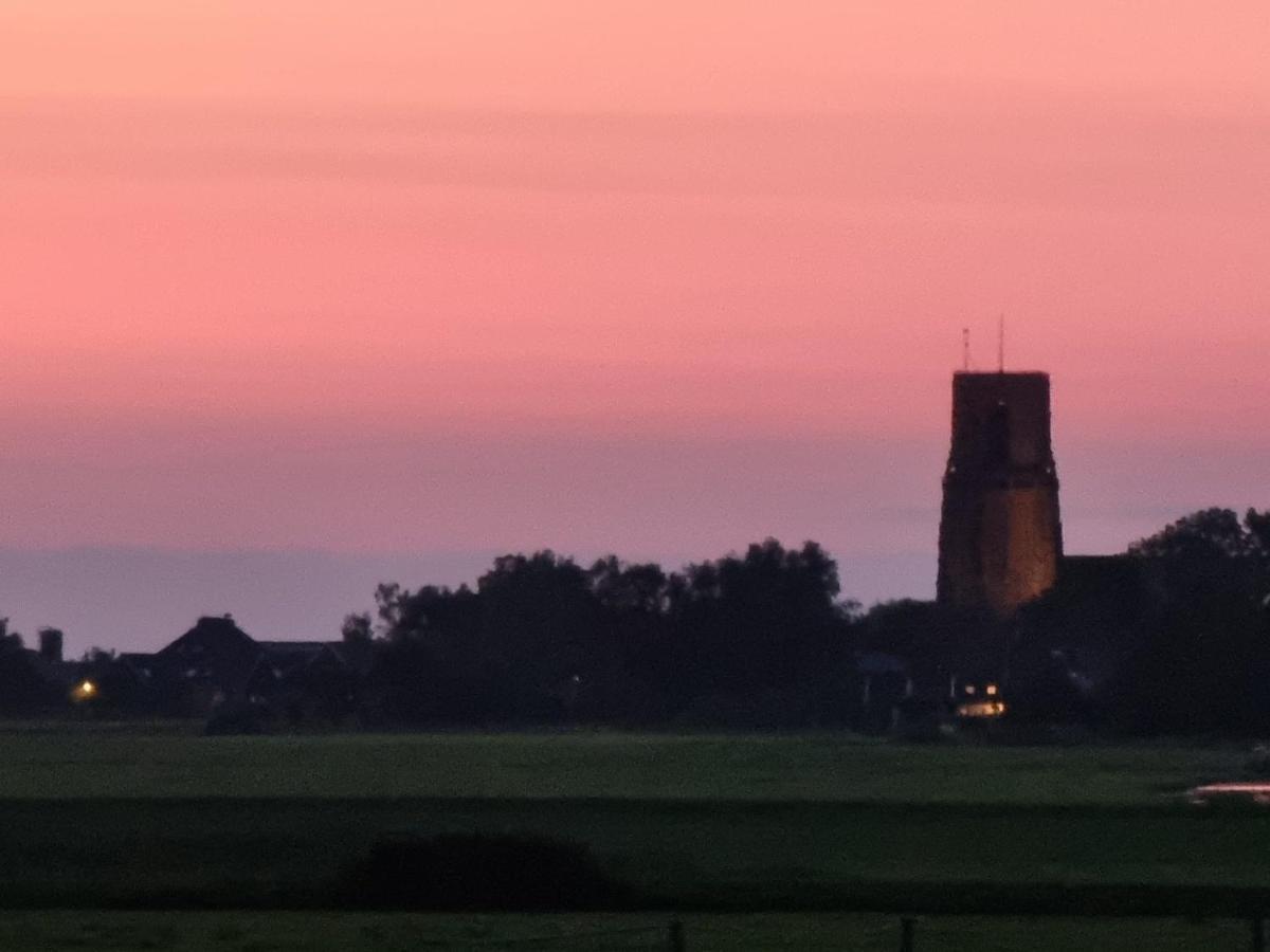 Very In Durgerdam, With Private Garden, Free Parking, Pets Allowed Vakantiehuis